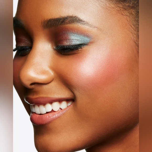 Cheer Up | Glow Play Blush | Mac Cosmetics | Brand New in Box | Authentic - Picture 8 of 16